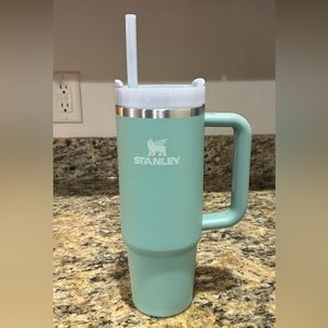 Stanley 30oz Adventure Quencher H2.0 FlowState Tumbler